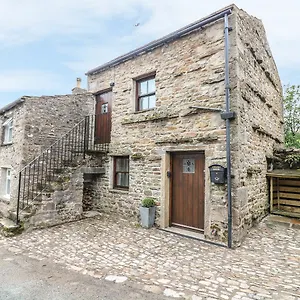 Heugh Barn Thwaite